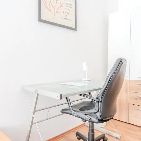 Apartment Stadtwohnung Im Zentrum *