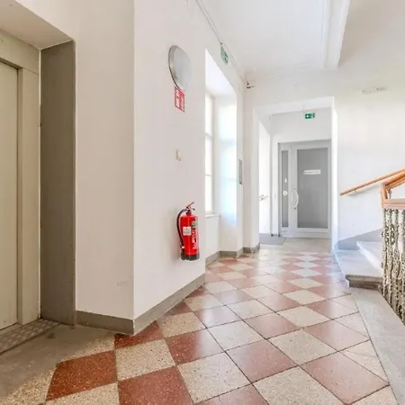 Stadtwohnung Im Zentrum Lägenhet *